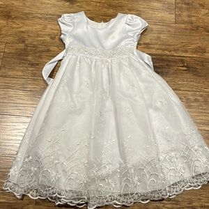 Girls confirmation/communion/wedding gown white floral details